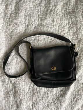 Vintage Coach Classic Black Leather Crossbody Bag